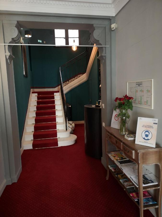 Hotel De L'Amphitheatre Nîmes Kültér fotó